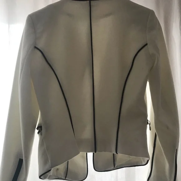 Chic white jacket - Picture 7 of 7